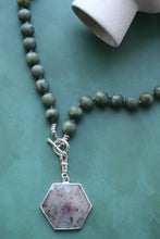 Load image into Gallery viewer, Serpentine Sapphire Necklace in Sterling Silver