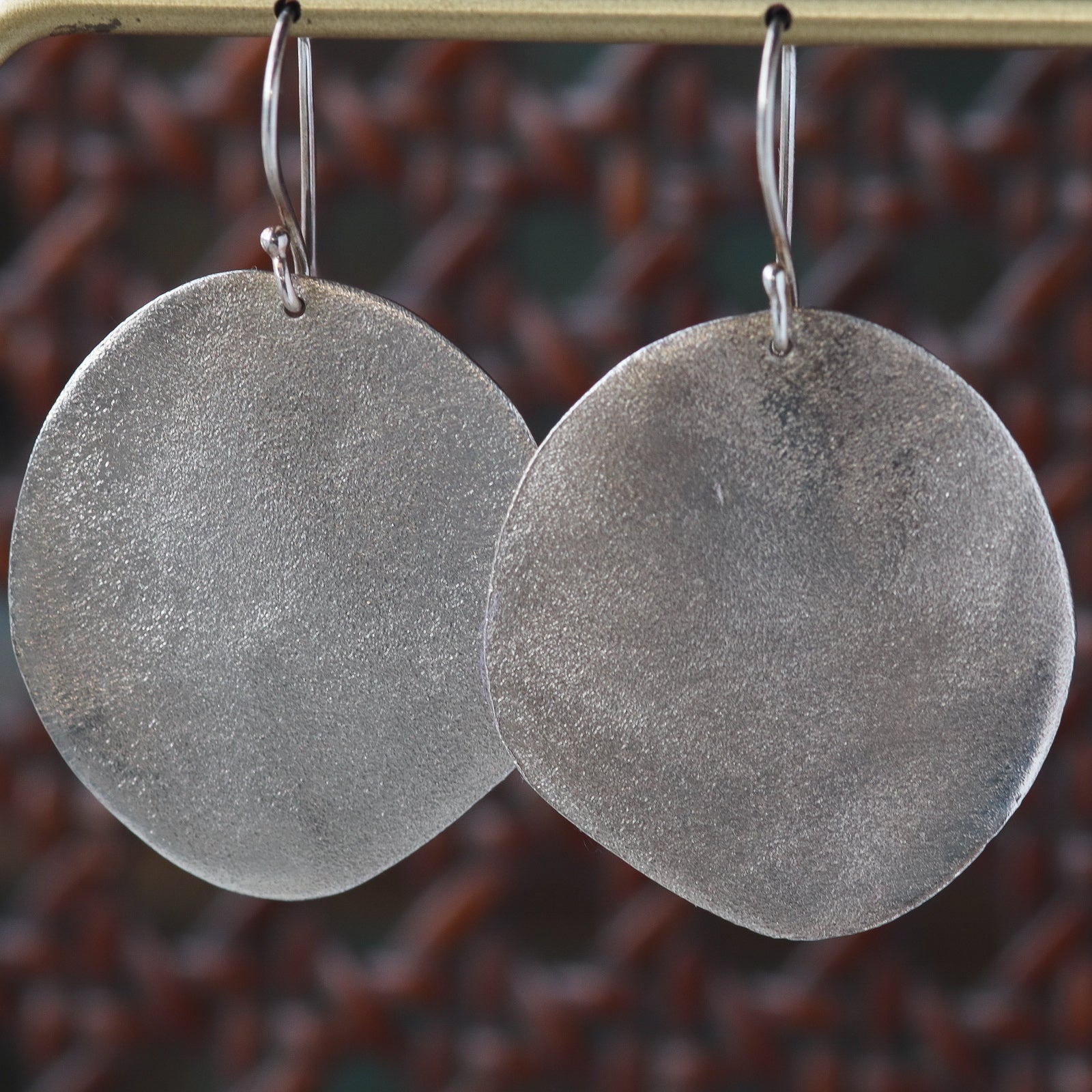 Silhouette Earrings in Silver – Corner House J