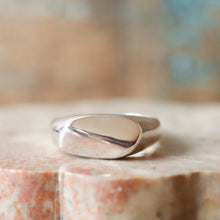 Load image into Gallery viewer, Northern Range Ring in Sterling Silver
