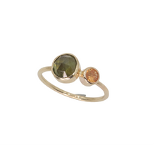 Load image into Gallery viewer, Sphene and Garnet Twin Isle Ring in Gold
