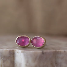 Load image into Gallery viewer, Sapphire Stud Earring in Gold and Silver
