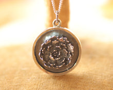 Load image into Gallery viewer, In Bloom Botanical Necklace

