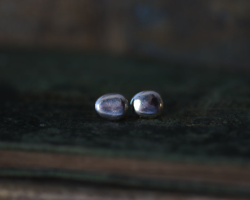 Cobble Stone Stud Earrings