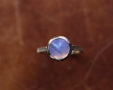 Load image into Gallery viewer, Gold Lavender Quartz ring- Size 6
