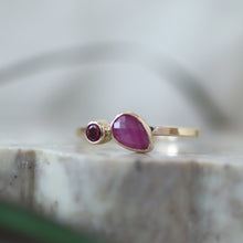 Load image into Gallery viewer, Ruby and Spinel Twin Isle Ring in Gold
