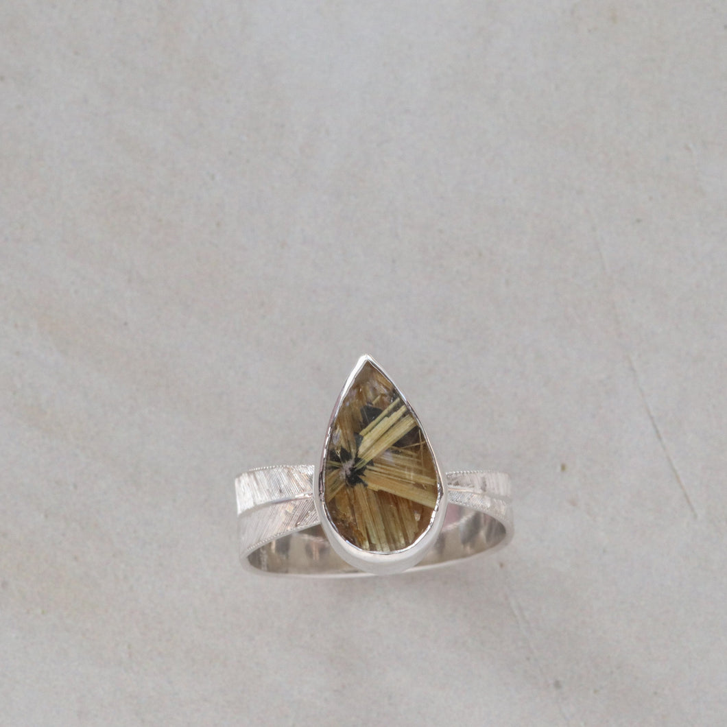 Star Rutilated Quartz Ring