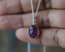 Load image into Gallery viewer, Dainty Sapphire Necklace
