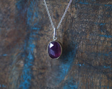 Load image into Gallery viewer, Dainty Sapphire Necklace
