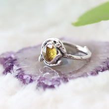 Load image into Gallery viewer, Sterling Silver Sphene Branch Ring- Size 7.25
