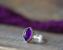 Load image into Gallery viewer, Sterling Silver Amethyst Ring- Size 6
